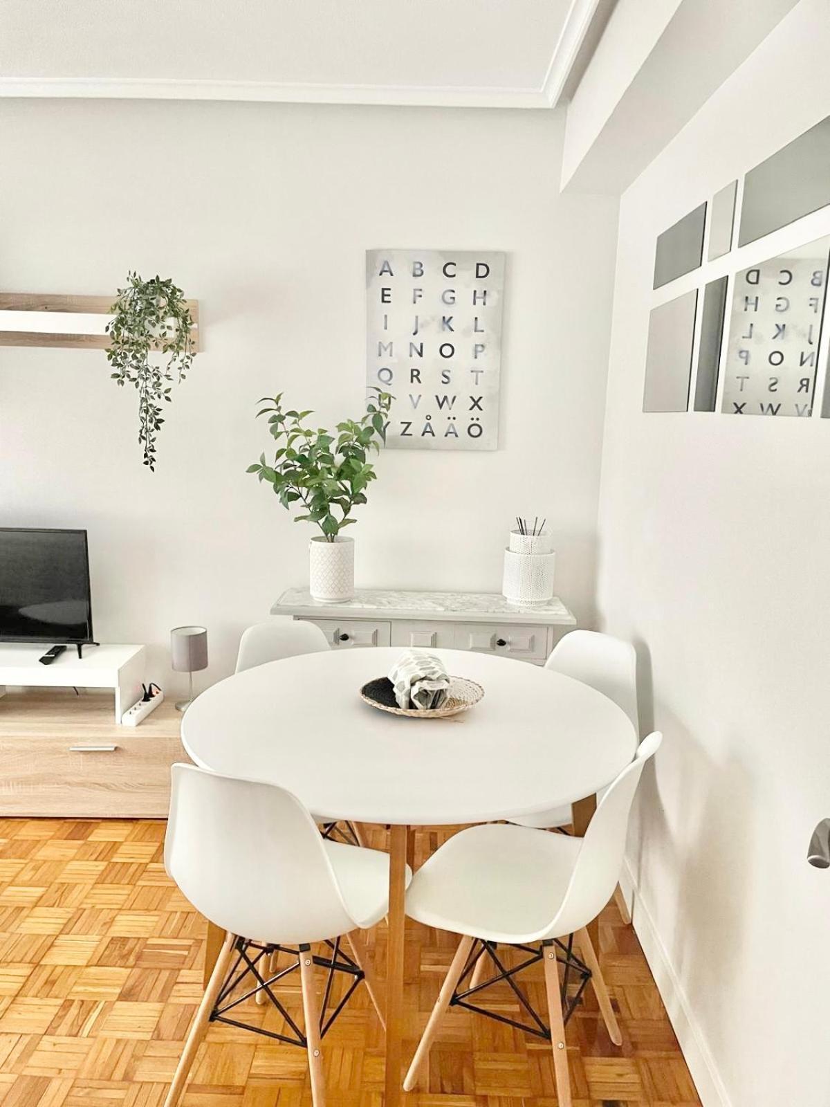 Tranquilidad Al Lado Del Centro Parking Incluido Apartman Oviedo Kültér fotó